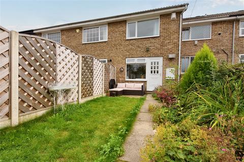 2 bedroom terraced house for sale, New Park Vale, Farsley, Pudsey, West Yorkshire