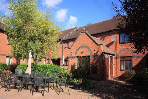 2 bedroom retirement property for sale, Cross Street, Warwick
