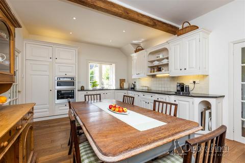 4 bedroom house for sale, Casewick, Stamford