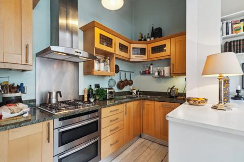 2 bedroom apartment for sale, Earls Court Square, London, SW5