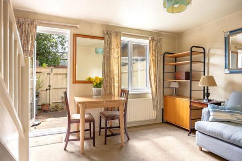 175 Colne Road, Twickenham, TW2 6RA