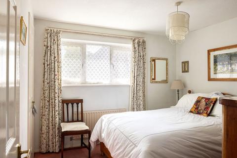 175 Colne Road, Twickenham, TW2 6RA