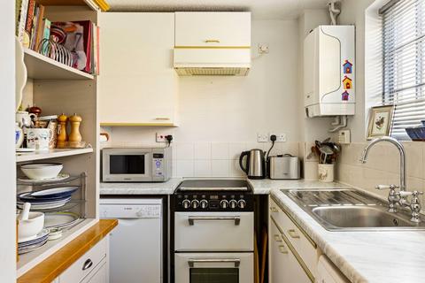 175 Colne Road, Twickenham, TW2 6RA