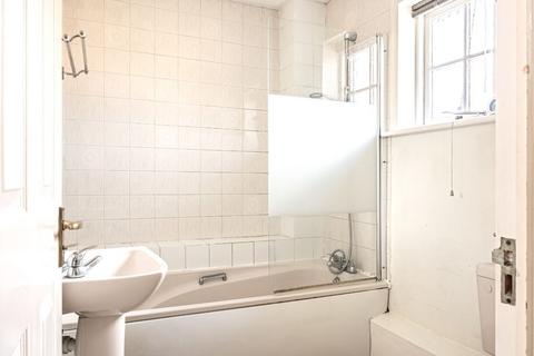 175 Colne Road, Twickenham, TW2 6RA