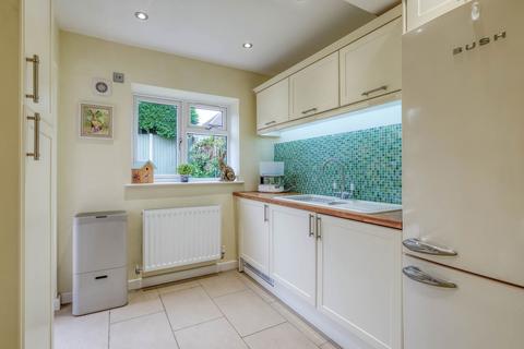 80 Avenue Road, Astwood Bank, Redditch, B96 6AT
