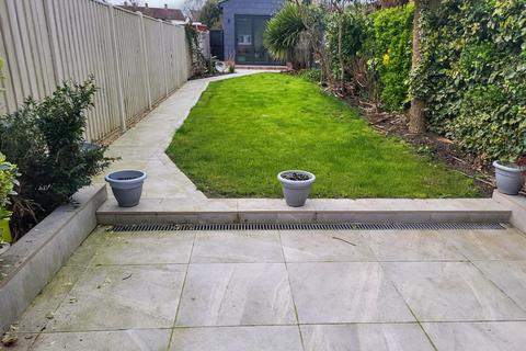 30 William Road, Ashford, TN23 7UU