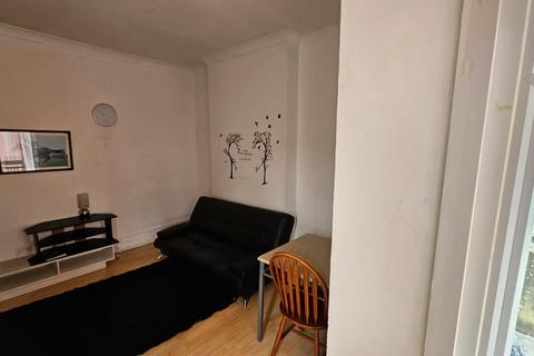 2 bedroom apartment to rent, Brockley Road, Lewisham SE4