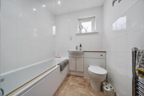 1, Marlborough Court Bath Road, Thatcham, RG18 3BD