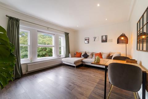 2 bedroom flat for sale, Langley Road, Surbiton KT6