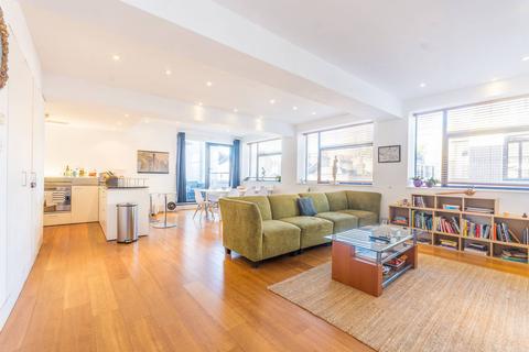 3 bedroom flat for sale, Dean Street, Soho, London, W1D