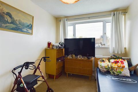 5 Almond Close, Abbeydale, Gloucester, GL4 5XY