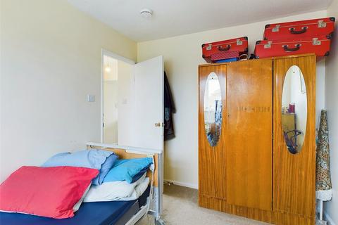 5 Almond Close, Abbeydale, Gloucester, GL4 5XY