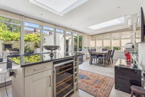 4 bedroom semi-detached house for sale, First Avenue, London W3