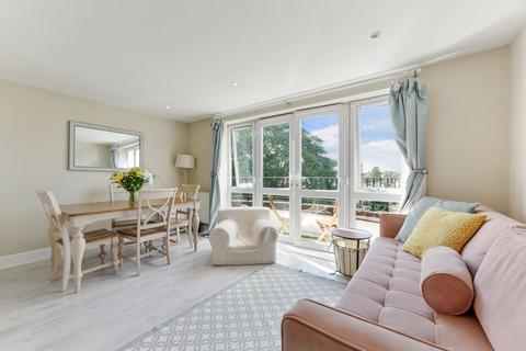 2 bedroom flat for sale, Claremont Gardens, Surbiton KT6