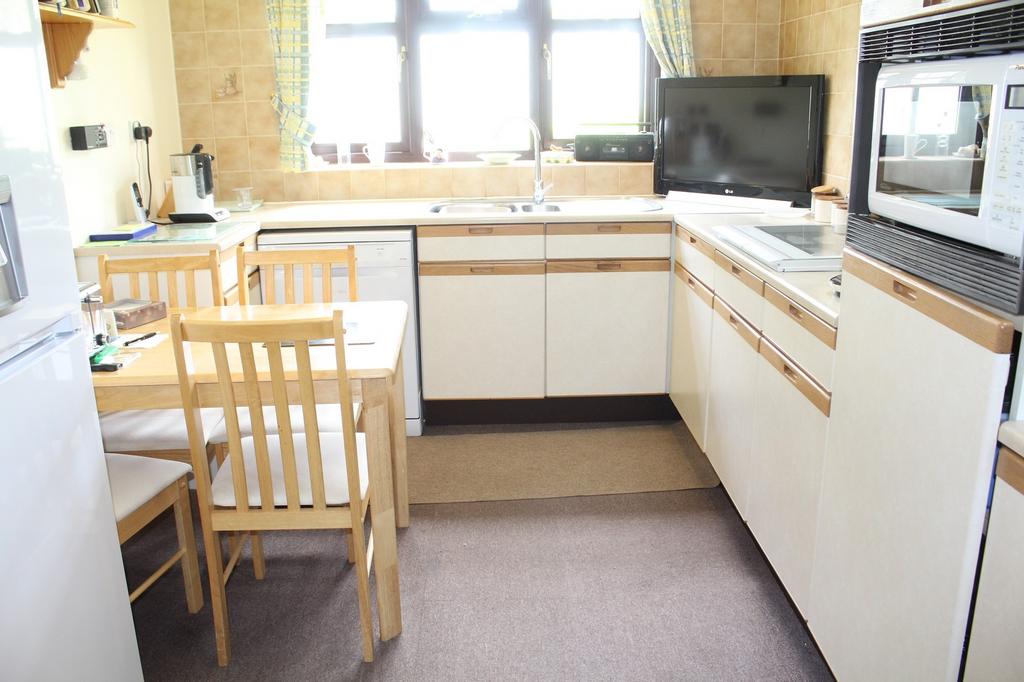 Fitted  Dining Kitchen