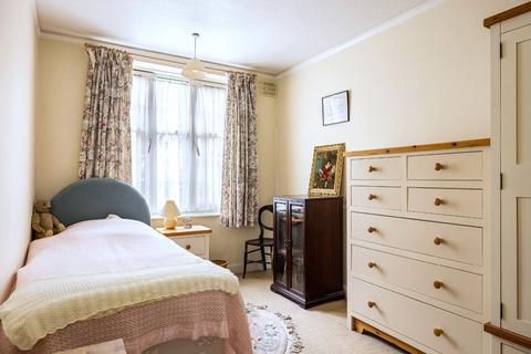 44, Lebanon Court Richmond Road, Twickenham, TW1 3DA