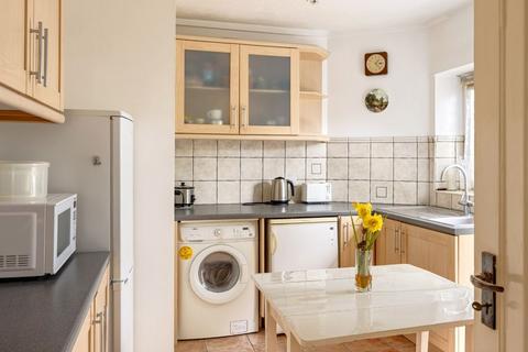44, Lebanon Court Richmond Road, Twickenham, TW1 3DA