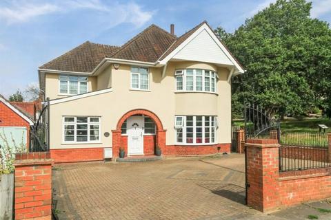 5 bedroom detached house for sale, Valley Road, Ipswich