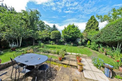 4 bedroom semi-detached house for sale, Uxbridge Road, Pinner HA5