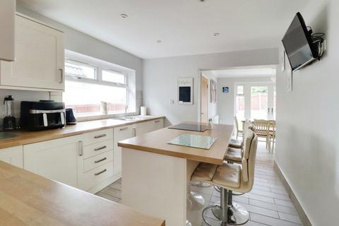 3 bedroom detached house for sale, Riverview Road, South Benfleet