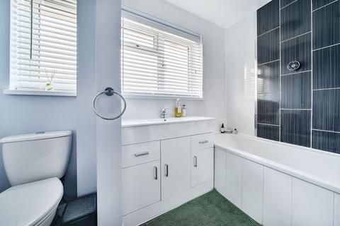 18 Stag Hill, Basingstoke, RG22 6JG