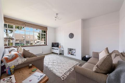 49 Langley Avenue, Worcester Park, KT4 8PB