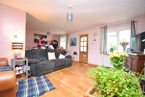 4 bedroom semi-detached house for sale, Boscundle Avenue, Falmouth TR11