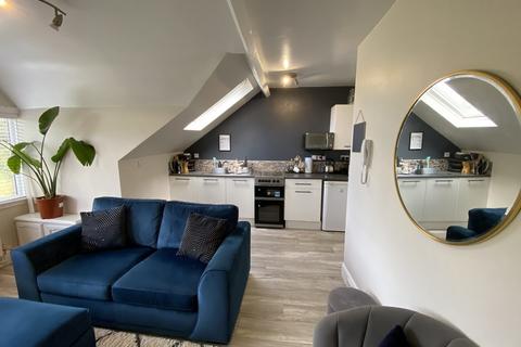Flat 3, 18 Archibald Road, Exeter, EX1 1SA