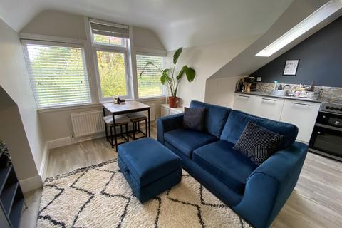Flat 3, 18 Archibald Road, Exeter, EX1 1SA