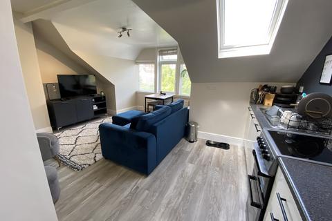 Flat 3, 18 Archibald Road, Exeter, EX1 1SA