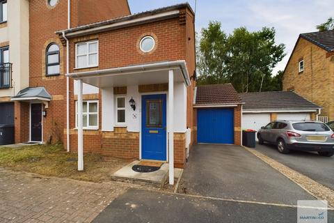 3 bedroom end of terrace house for sale, Pagett Close, Hucknall