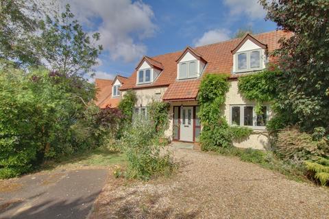 4 bedroom detached house for sale, Dobson Walk, Wimblington