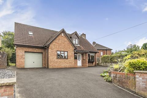 3 bedroom detached house for sale, Victoria Road, Warminster, BA12