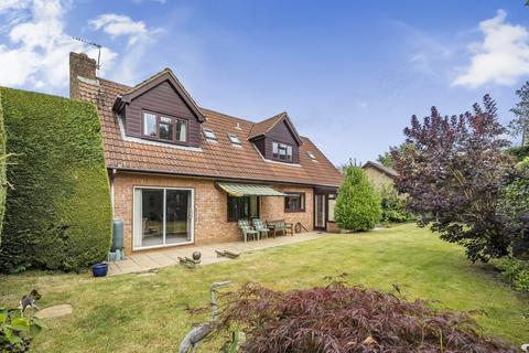 3 bedroom detached house for sale, Victoria Road, Warminster, BA12