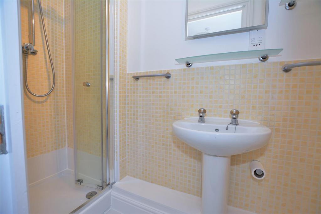 WFMZh7 DZ10a Rkrrv Kt Vp Og.jpg