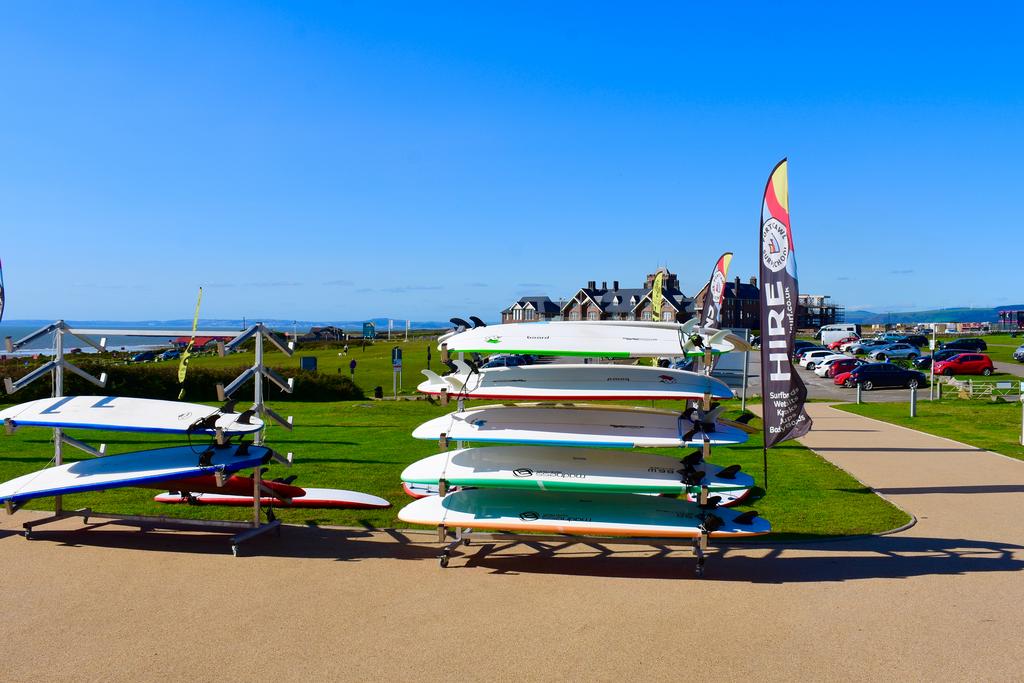 Surfing Porthcawl CF36