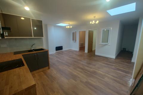 2 bedroom flat to rent, Sheaf Lane, Birmingham B26