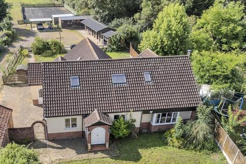 4 bedroom detached house for sale, Tivetshalll St Mary