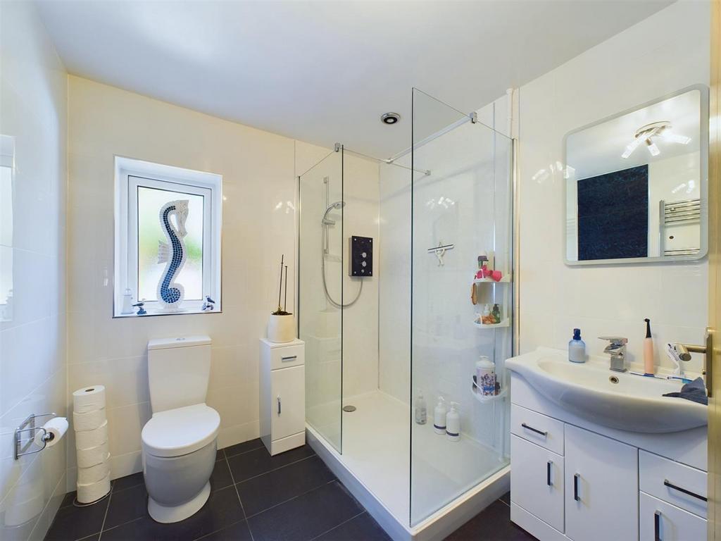 Shower room: