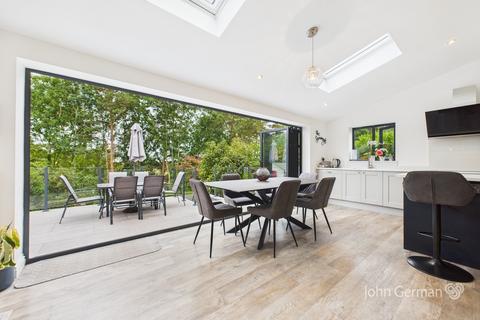 3 Chatfield Close, Stapenhill, Burton-on-trent, DE15 9AJ