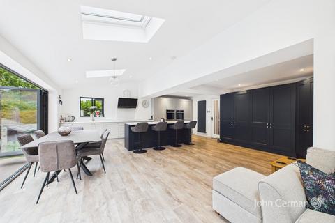 3 Chatfield Close, Stapenhill, Burton-on-trent, DE15 9AJ