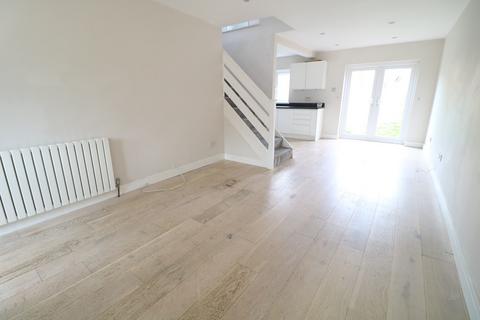 40 Lammas Close, Solihull, B92 8PA