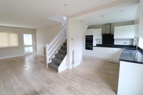 40 Lammas Close, Solihull, B92 8PA