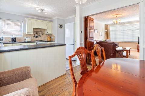 7 Greenway, Waltham, Grimsby, DN37 0HS