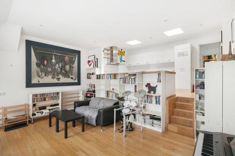 1 bedroom flat for sale, The Pavement, London