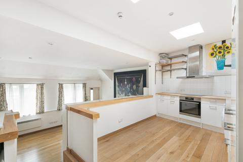 1 bedroom flat for sale, The Pavement, London