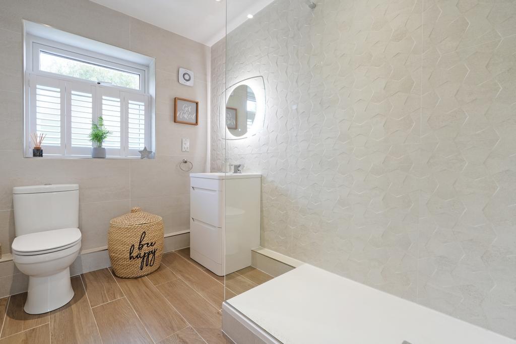 Ensuite