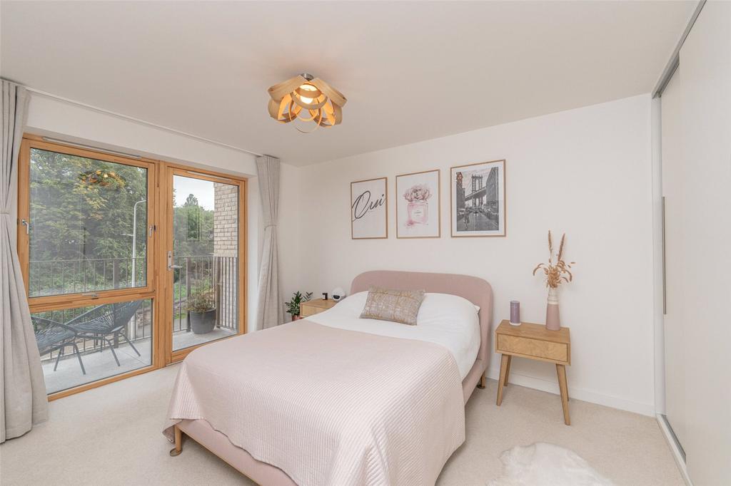 Bedroom 1 Alt
