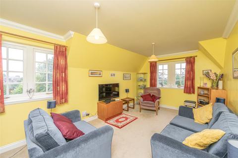 3 bedroom flat for sale, 10/12 Mount Alvernia, Edinburgh, EH16