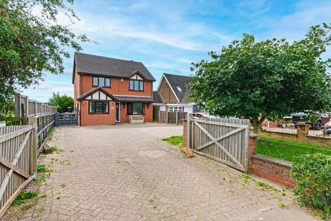 3 bedroom detached house for sale, Ashby Road, Tamworth B79